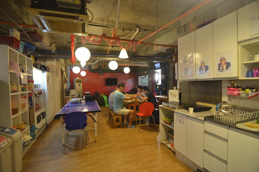 Kimchee Sinchon Guesthouse Seul Dış mekan fotoğraf